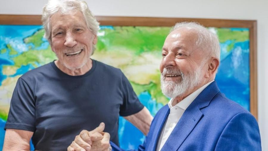 
                                        
                                            Lula e Roger Waters juntos mostram que o mundo não dá voltas, o mundo capota
                                        
                                        