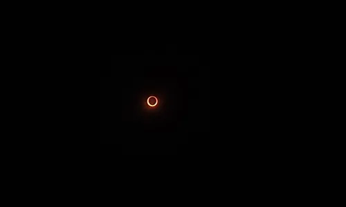 
                                        
                                            Eclipse solar anular na Paraíba: veja imagens
                                        
                                        