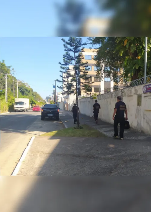 
                                        
                                            Polícia Federal cumpre novos mandados de busca na Paraíba e chega na 'antessala da política'
                                        
                                        