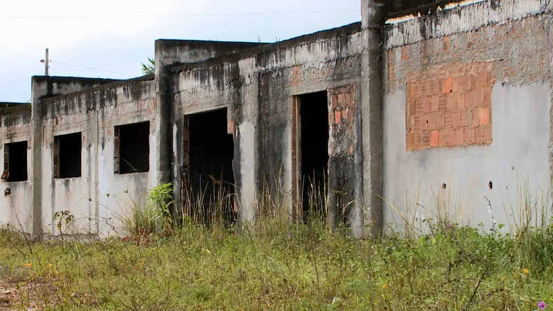 Obras inacabadas: crianças ficam sem creche em Baía da Traição, Rio Tinto, Bayeux e Conde