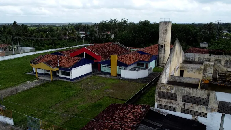 Obras inacabadas: crianças ficam sem creche em Baía da Traição, Rio Tinto, Bayeux e Conde