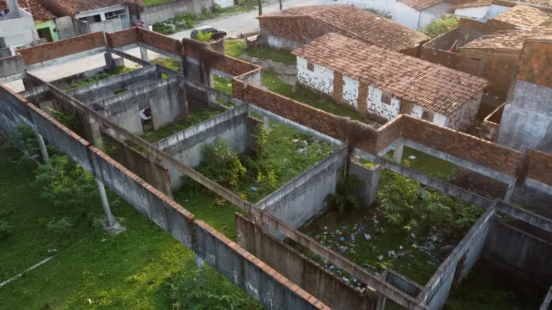 Obras inacabadas: crianças ficam sem creche em Baía da Traição, Rio Tinto, Bayeux e Conde