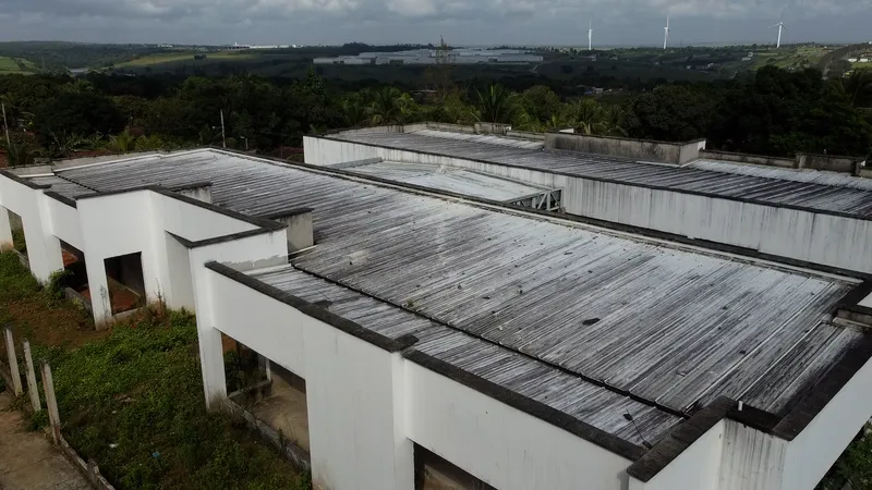 Obras inacabadas: crianças ficam sem creche em Baía da Traição, Rio Tinto, Bayeux e Conde