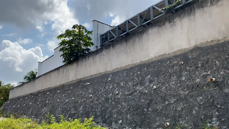 Obras inacabadas: crianças ficam sem creche em Baía da Traição, Rio Tinto, Bayeux e Conde