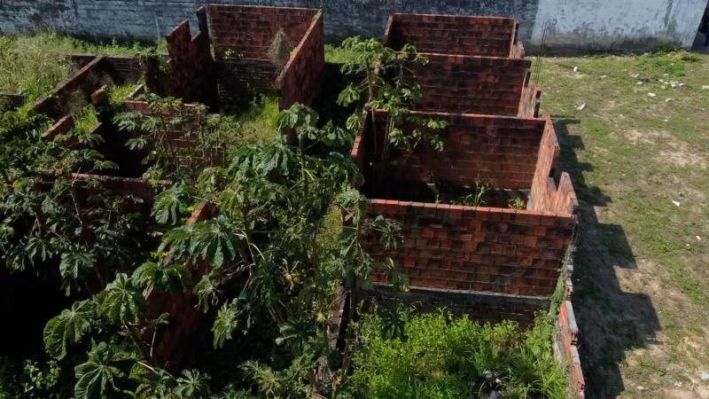 Obras Inacabadas: hospital incompleto e postos de saúde abandonados deixam moradores indignados na Paraíba