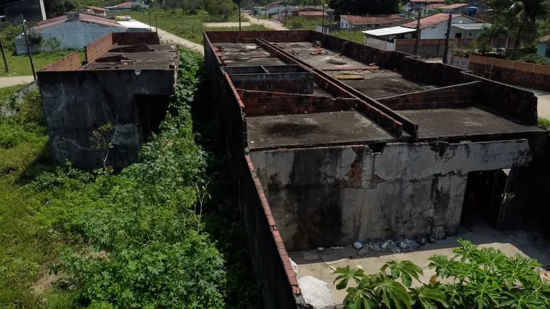 Obras Inacabadas: hospital incompleto e postos de saúde abandonados deixam moradores indignados na Paraíba