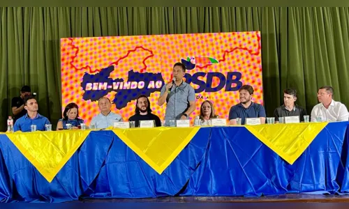
				
					Romero participa de evento do PSDB, mas diz que debate sobre eleição ficará para próximo ano
				
				
