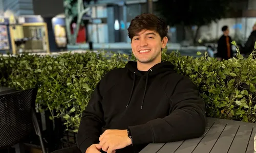 
                                        
                                            Paraibano Micael Melo lidera lista do YouTube de criadores de conteúdo que mais cresceram em 2023
                                        
                                        