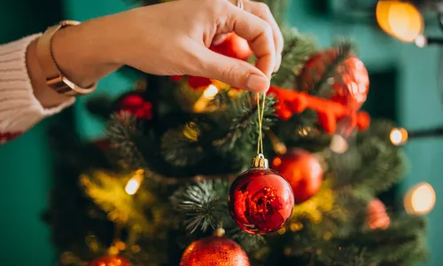 
                                        
                                            Como fazer um Natal barato e simples
                                        
                                        