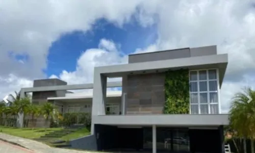 
                                        
                                            Milionário tenta comprar mansão da Braiscompany por R$ 2,2 milhões
                                        
                                        