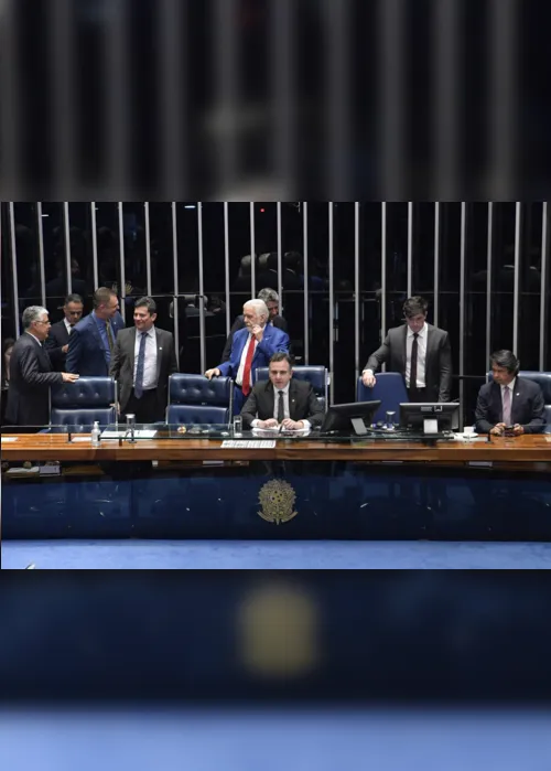
                                        
                                            Senado aprova PEC que limita decisões individuais de ministros do STF: confira votos da Paraíba
                                        
                                        