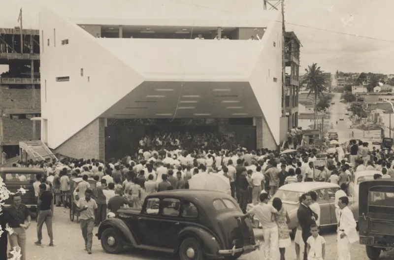 Teatro Municipal Severino Cabral completa 60 anos; confira galeria de fotos