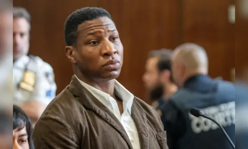 
				
					Jonathan Majors é declarado culpado e demitido da Marvel
				
				