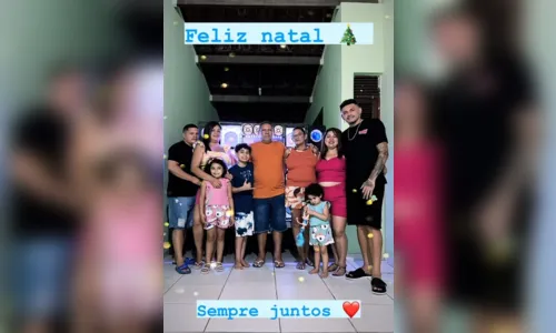 
				
					Juliette, Gkay, Elba, Hulk: confira fotos do Natal dos famosos da Paraíba
				
				