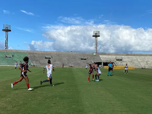 
				
					Tudo sobre o Brasileirão Feminino de futebol
				
				