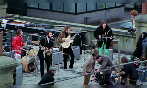 
				
					Última apresentação dos Beatles foi há 55 anos em Londres. Assista
				
				