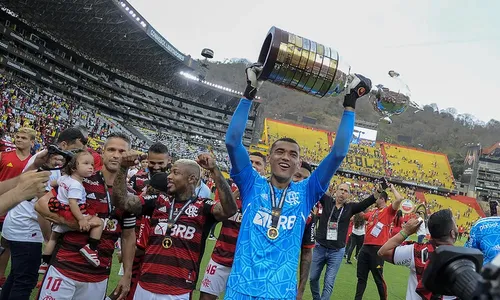 
                                        
                                            Goleiro Santos acerta com o Fortaleza, mas deverá ser titular do Flamengo no Almeidão
                                        
                                        