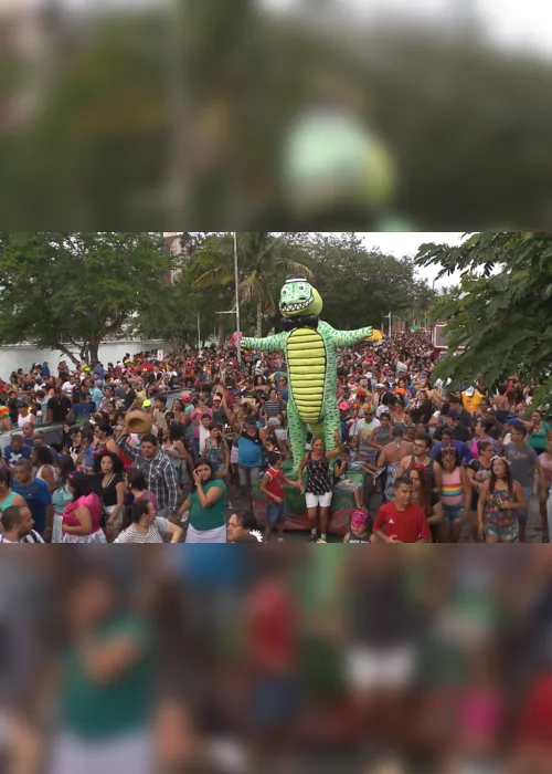 
                                        
                                            Blocos são liberados no Carnaval de Campina Grande, mas devem respeitar limite de distância de eventos religiosos
                                        
                                        