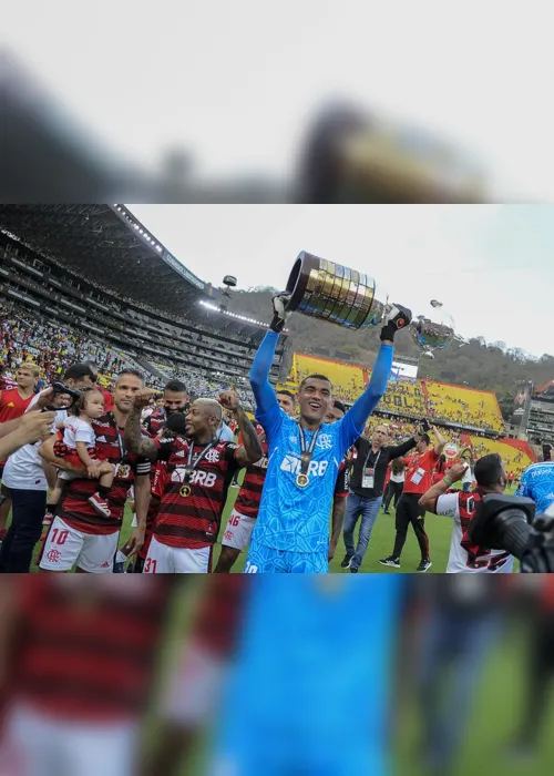
                                        
                                            Goleiro Santos acerta com o Fortaleza, mas deverá ser titular do Flamengo no Almeidão
                                        
                                        