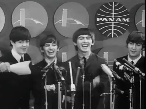 
				
					Os Beatles conquistaram a América há 60 anos e, daí, o mundo
				
				