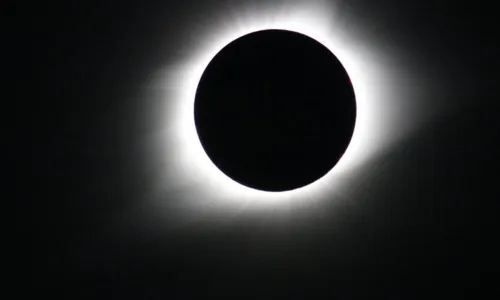 
                                        
                                            Eclipse solar total de 8 de abril não vai ser visível no Brasil
                                        
                                        