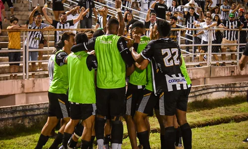 
                                        
                                            Treze x River-PI: com gol de Edmundo, Galo vence por 1 a 0 na estreia do Nordestão
                                        
                                        