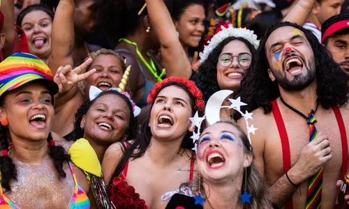 
                                        
                                            Confira as tendências para o Carnaval 2024
                                        
                                        