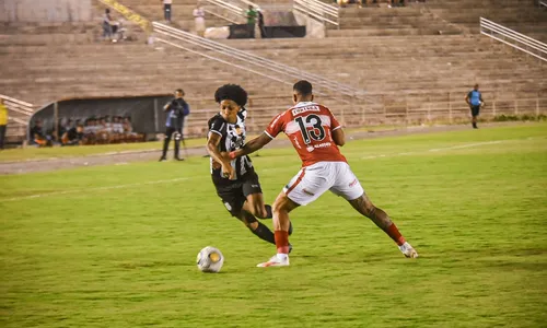 
                                        
                                            Treze x CRB: Galos empatam em 1 a 1 em jogo frenético pela Copa do Nordeste
                                        
                                        