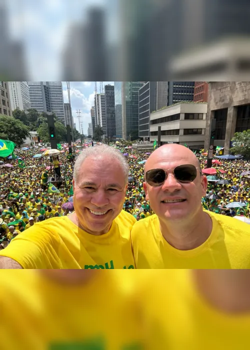 
                                        
                                            Cabo Gilberto e Queiroga se encontram em manifestação pró-Bolsonaro na Paulista
                                        
                                        