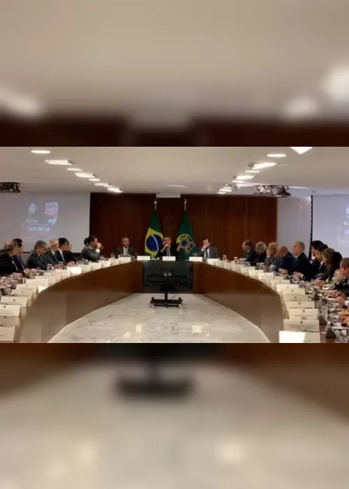 
                                        
                                            Queiroga participou de reunião com Bolsonaro em que ex-presidente cobra "ação" antes das eleições
                                        
                                        
