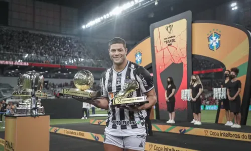 
                                        
                                            Ídolo do Atlético-MG, Hulk vibra com 100º gol e diz: "Minha ligação com o Galo é forte"
                                        
                                        