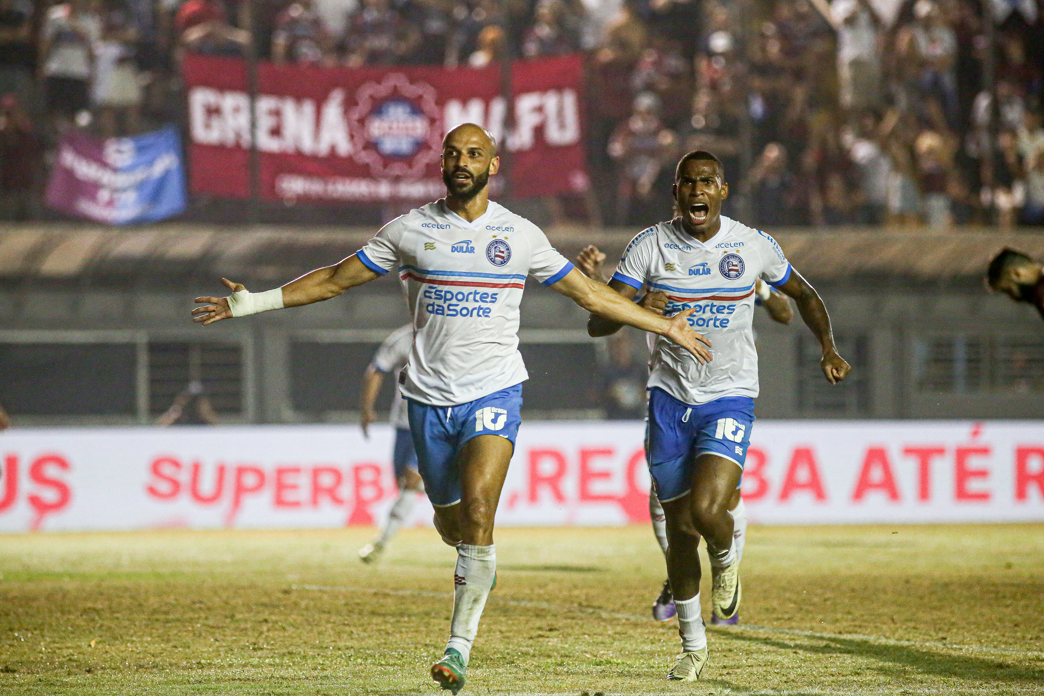 
                                        
                                            Thaciano 10 mil: meia paraibano protagoniza gol histórico no Bahia
                                        
                                        