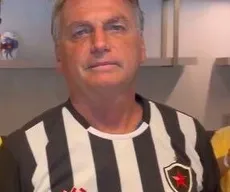 Bolsonaro veste camisa do Botafogo-PB na véspera da final do Campeonato Paraibano 2024