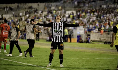 
                                        
                                            Serra Branca x Botafogo-PB: Bruno Leite decide, Belo bate o Carcará e vai à final do Paraibano
                                        
                                        