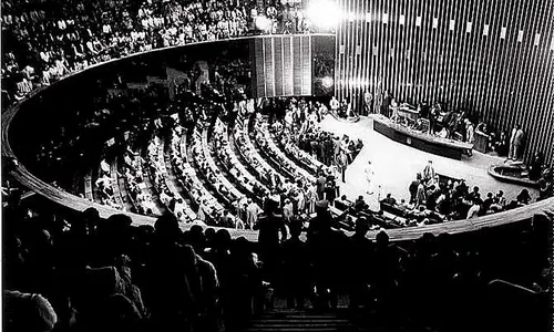 
                                        
                                            Congresso Nacional derrotou as Diretas Já há 40 anos
                                        
                                        