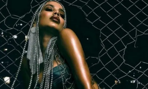 
                                        
                                            Anitta lança álbum com 15 faixas inéditas. Ouça Lose Ya Breath
                                        
                                        