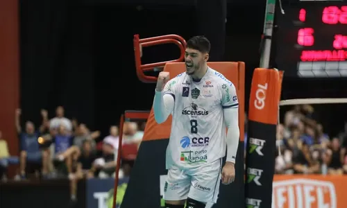 
                                        
                                            Joinville, de Honorato, derrota São José por 3 sets a 1 e larga na frente na semi da Superliga de Vôlei
                                        
                                        