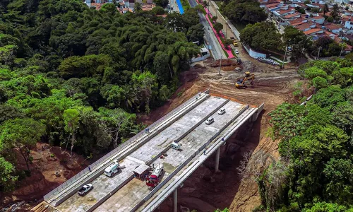 
                                        
                                            Obra da ponte das Três Ruas deve ser concluída no final de maio
                                        
                                        