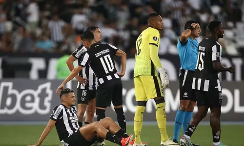 
                                        
                                            Tiquinho desfalca o Botafogo contra o Flamengo pela 4ª rodada do Brasileirão
                                        
                                        