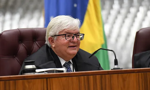 
                                        
                                            Paraibano Herman Benjamin é eleito presidente do STJ
                                        
                                        